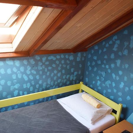 Favela Hostel Загреб Екстер'єр фото