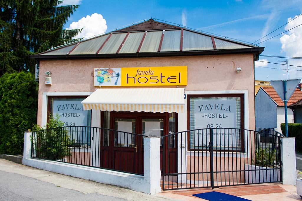 Favela Hostel Загреб Екстер'єр фото