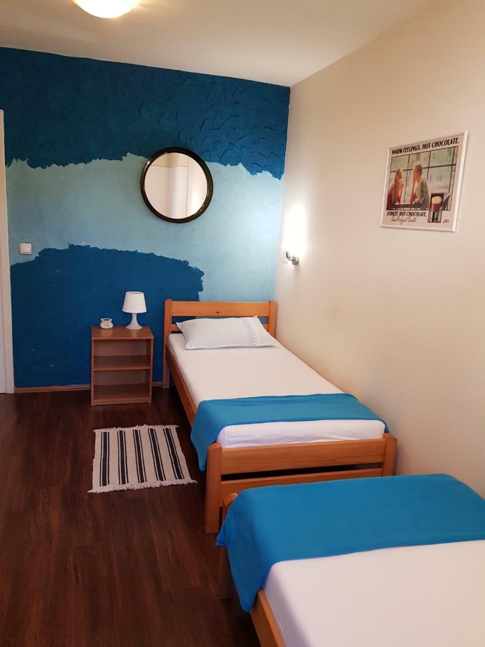 Favela Hostel Загреб Екстер'єр фото